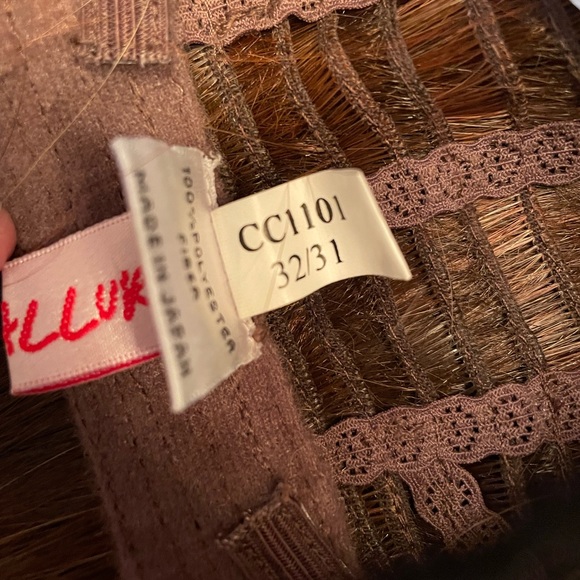 Tressalure Wig in dark auburn/chestnut - Picture 12 of 16